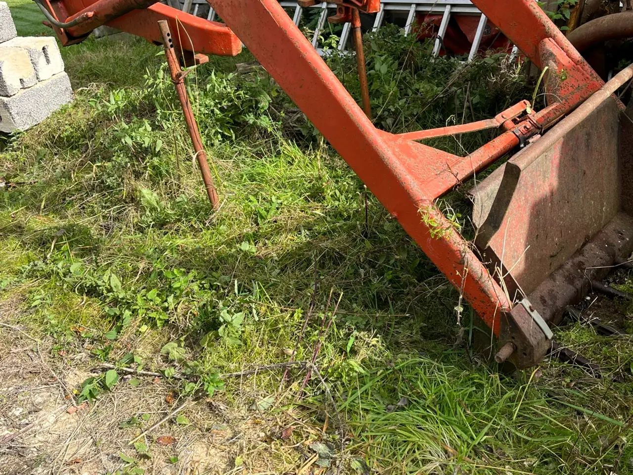 Billede 2 - Frontlæsser sælges .
