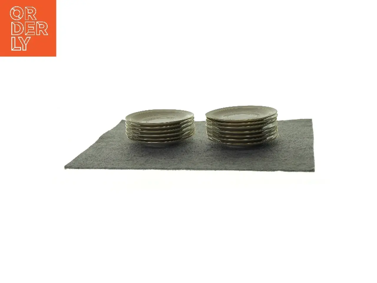 Billede 4 - Tallerkner (13 stk.) fra Ukendt (str. Ø:14cm)