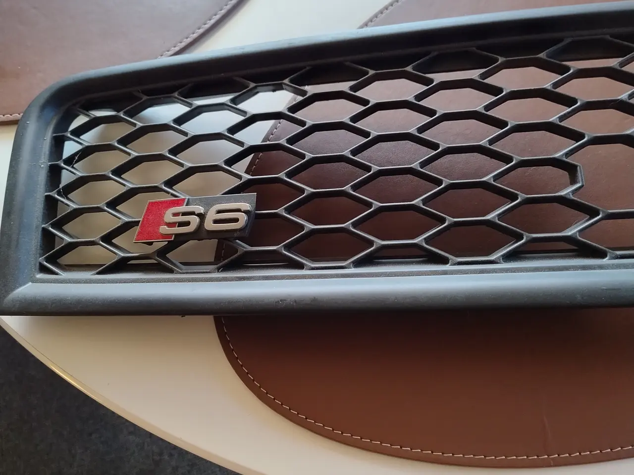 Billede 2 - frontgitter til audi a6