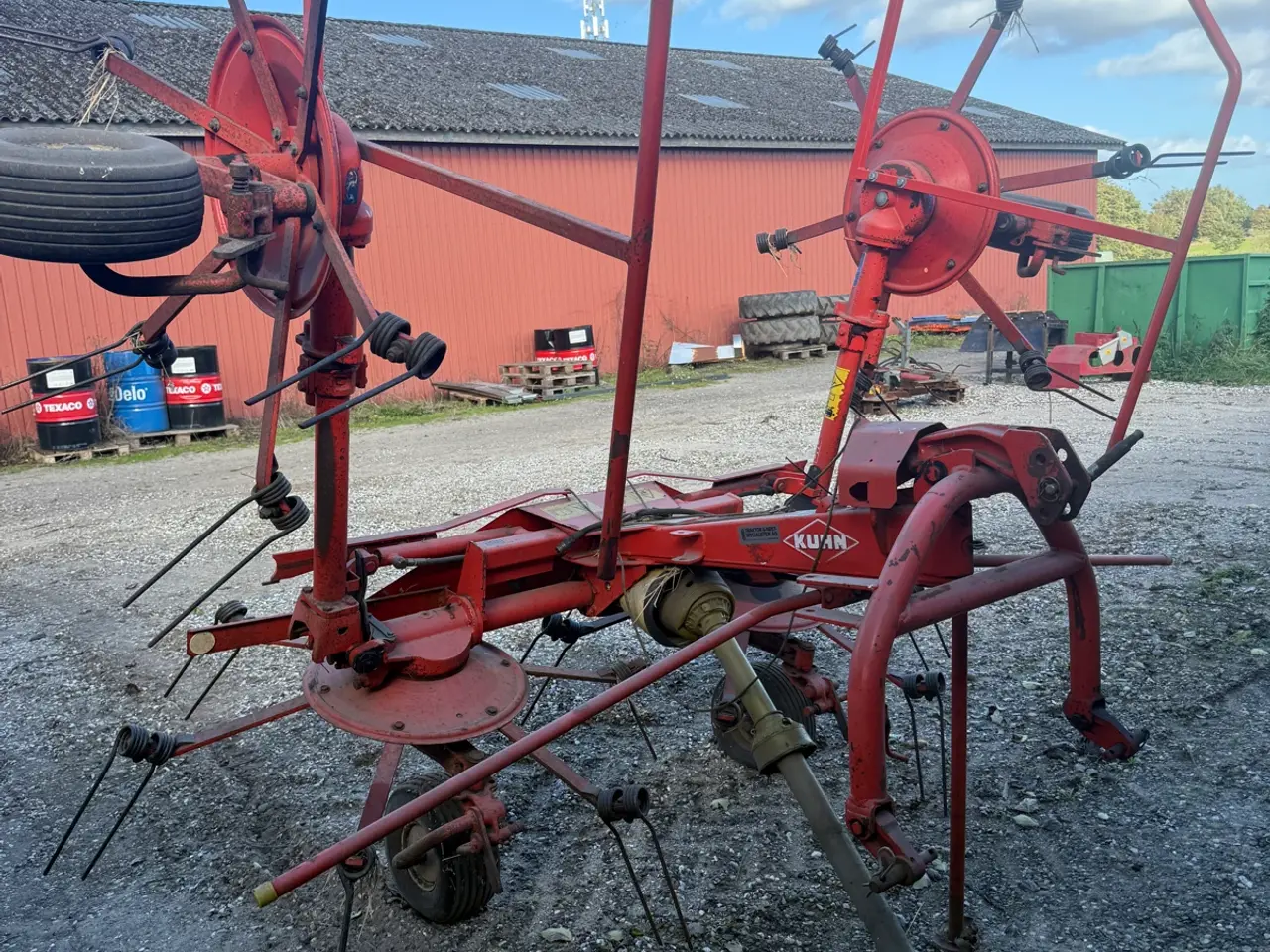 Billede 1 - Kuhn 4 rotor høveder. 5m 
