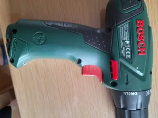 Bosch skruemaskine.