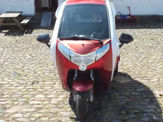 Kabinescooter kørt under 1000 km