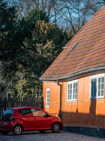 Sådan vedligeholder du din brugte bil – tips til længere levetid
