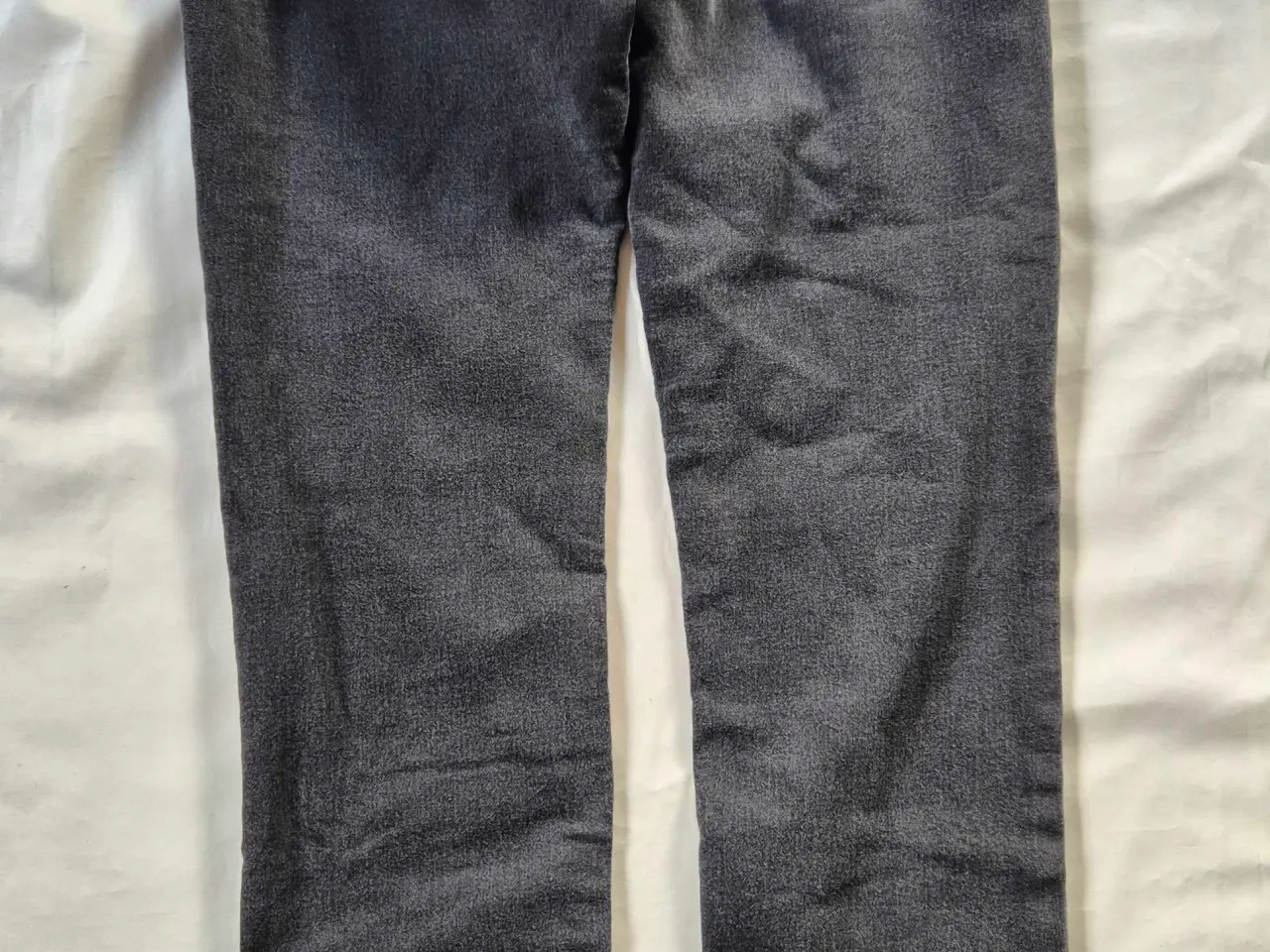 Billede 2 - 2 par bukser  esprit og vero moda 