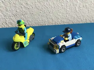 Lego 30366 politibil og 60358 motorcykel, pr. stk.