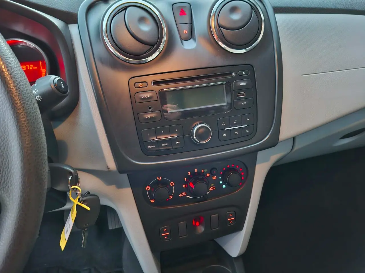 Billede 10 - Dacia Sandero 1,2 16V Ambiance