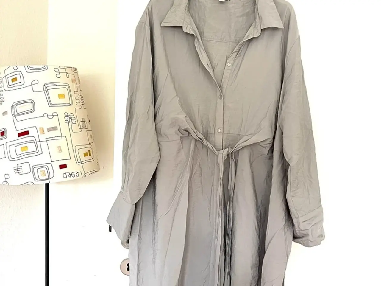 Billede 1 - H&M Mama grå ventetunika. Str XXL