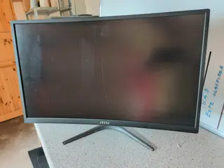 GAMER Monitor Curved - MSI Optix G24C