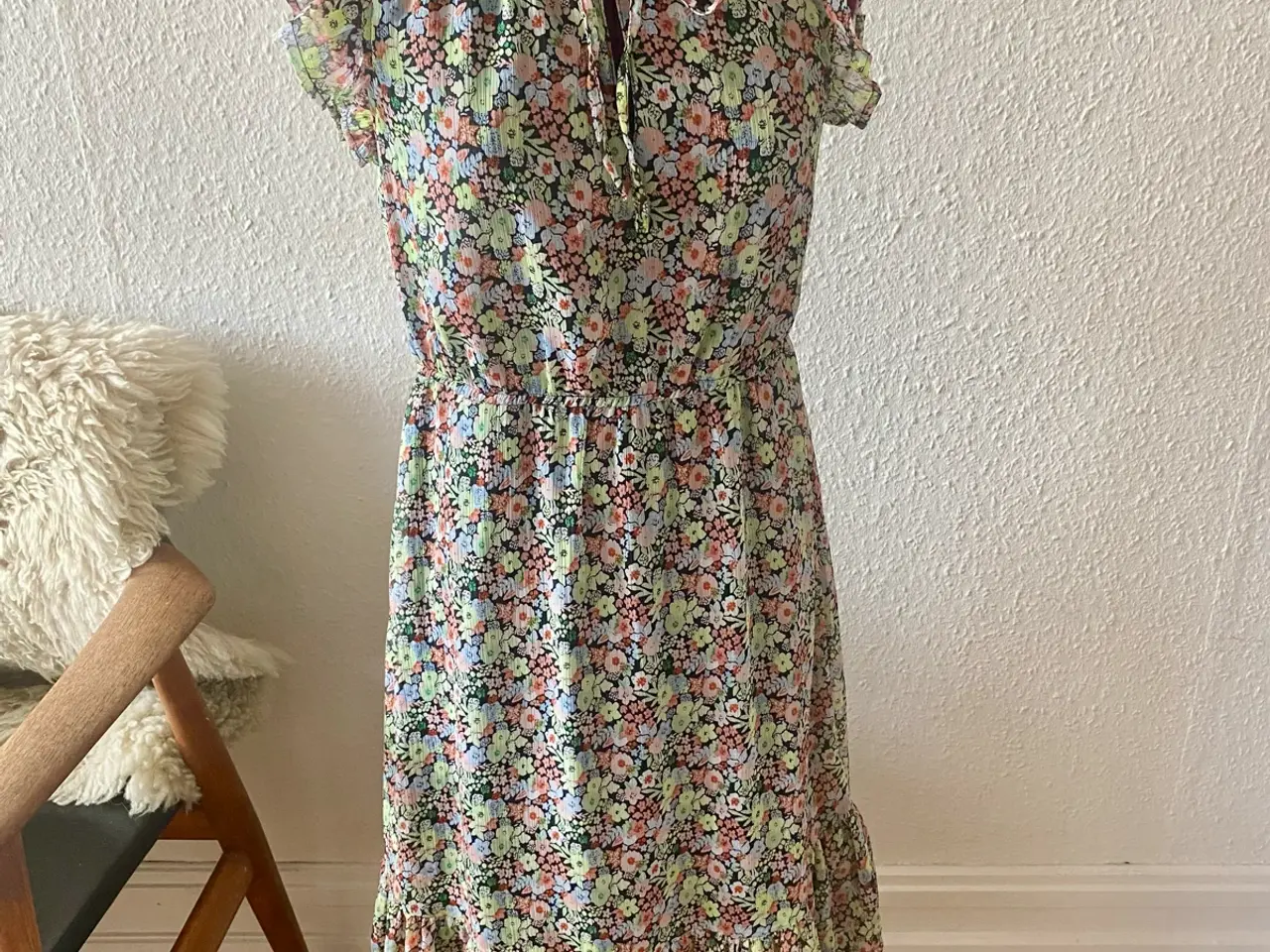 Billede 1 - Only blomstret kjole S
