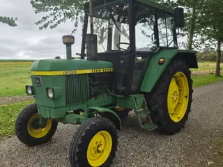 John deere 2130