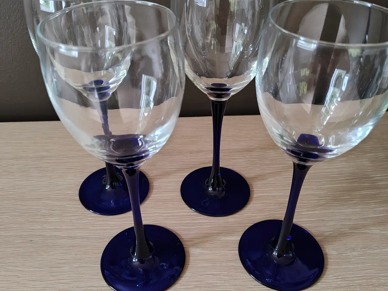 Billede 3 - Flotte Luminarc hvidvinsglas