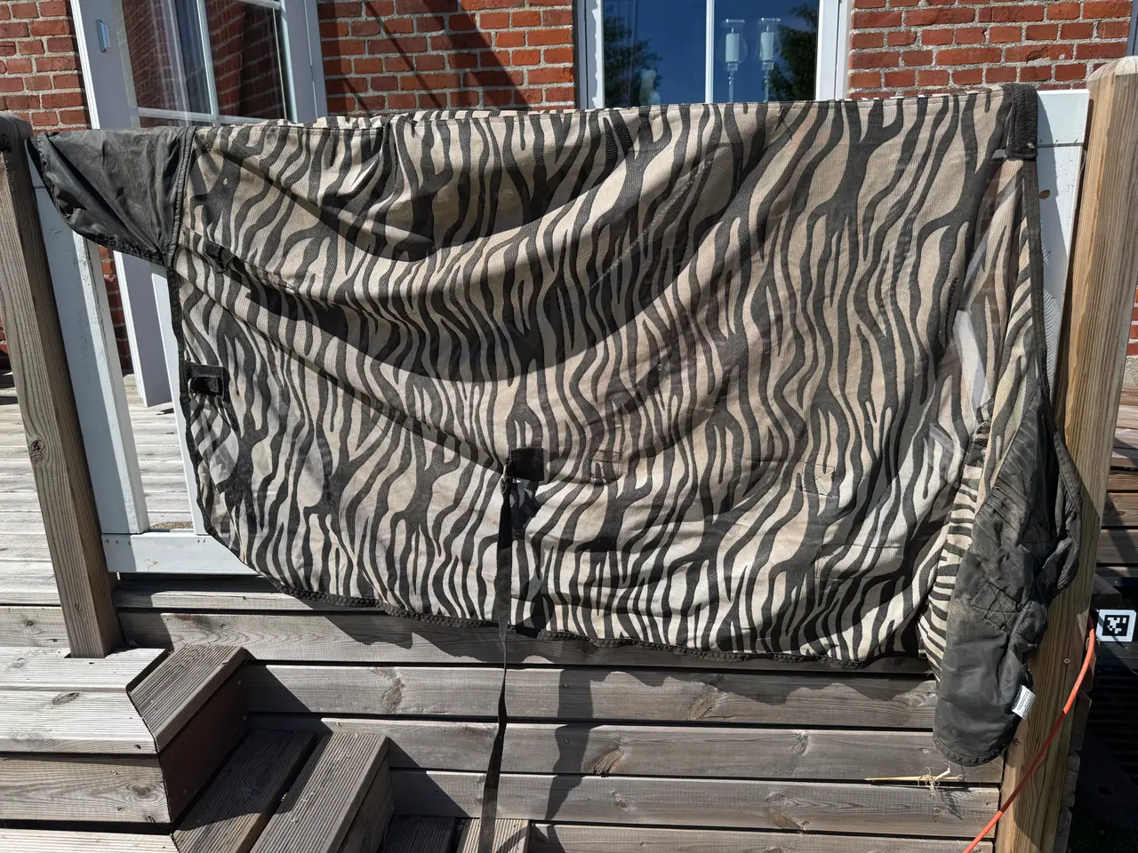 Billede 4 - Zebra fluedækken str. 115.
