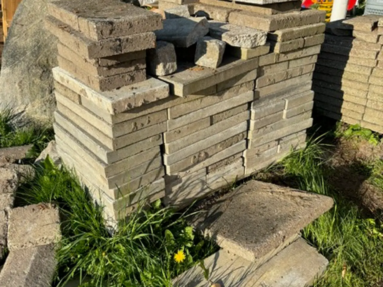 Billede 5 - Ca 100 m2 gratis havefliser 50x50x5