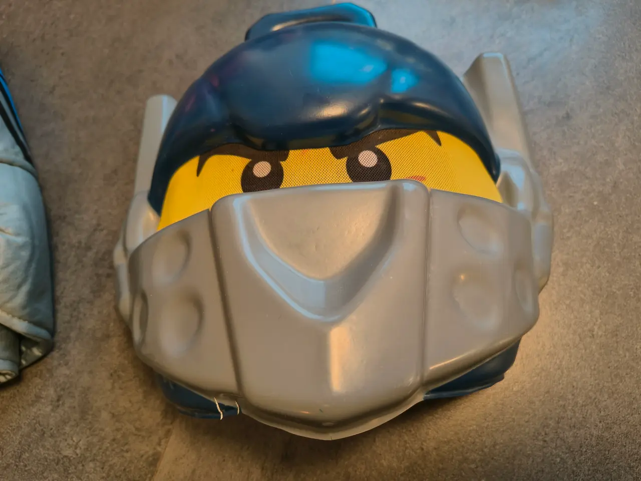 Billede 4 - Lego Udklædning