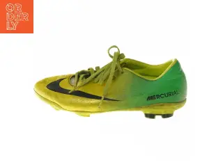 Fodboldstøvler Nike Mercurial str. 35,5 fra Nike (str. 35,5 )