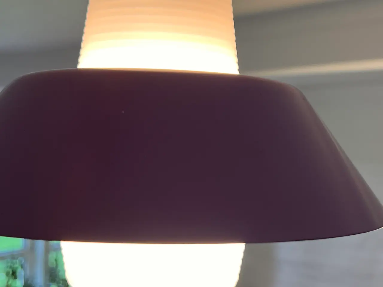 Billede 2 - Ernest Vess loftlampe – lilla designpendel med ori