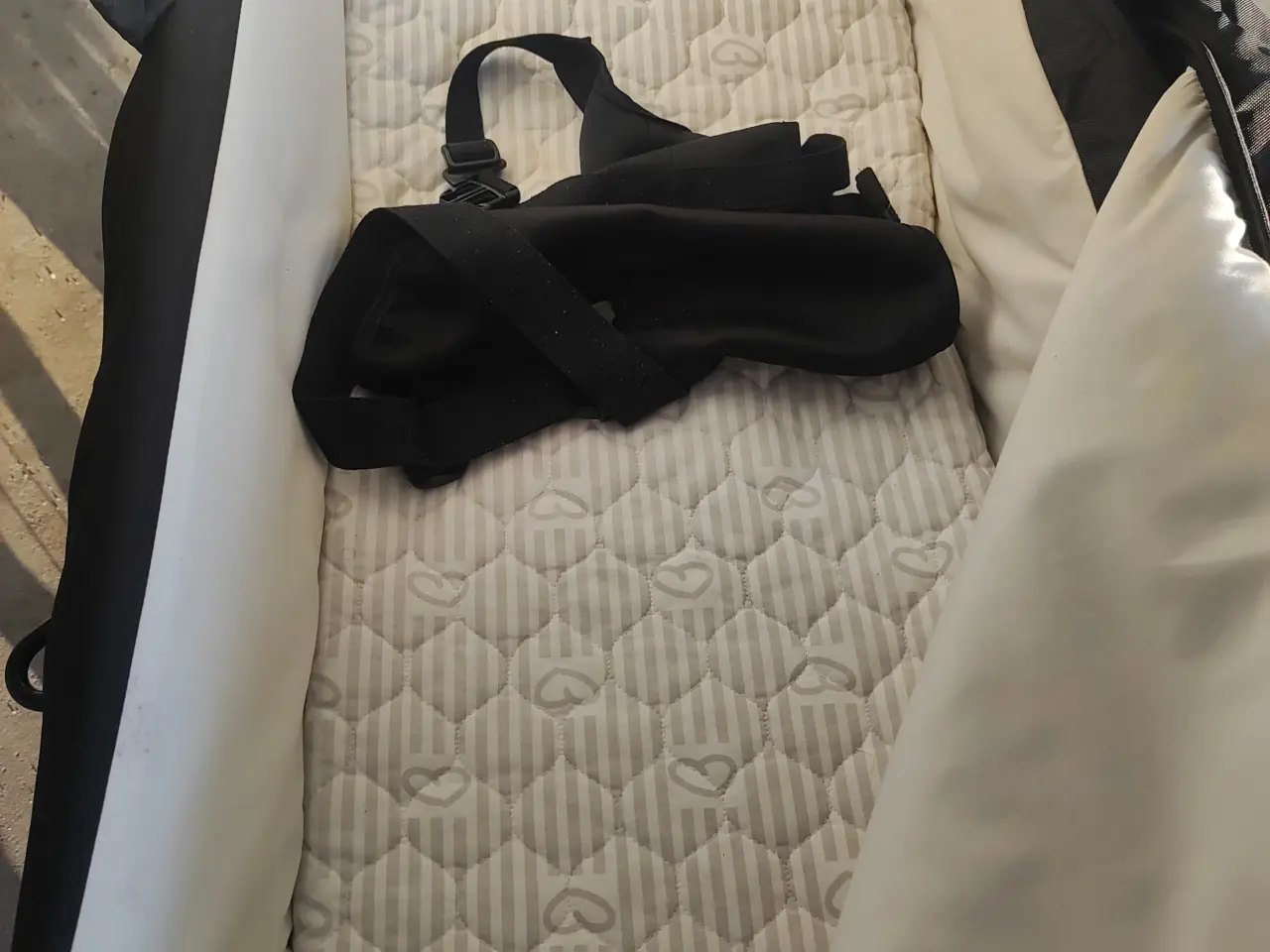 Billede 3 - Wonder XL 2 sort 90cm barnevogn