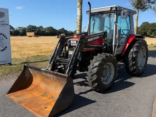 Massey Ferguson 3065 Fin brugt frontlæssertraktor, godt timetal kun 4500 timer!