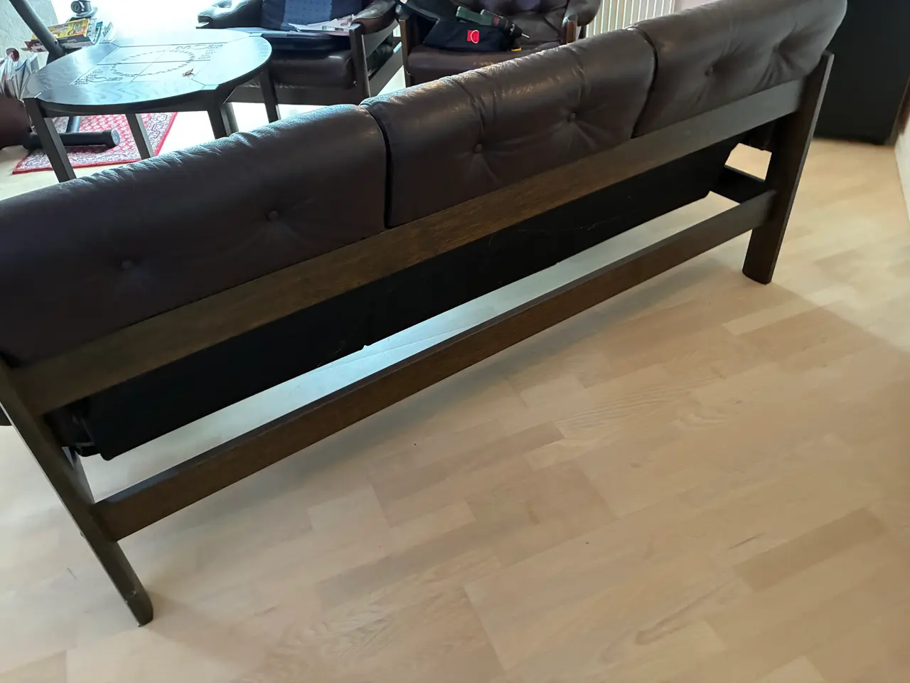 Billede 3 - Trepersoners sofa brunt læder
