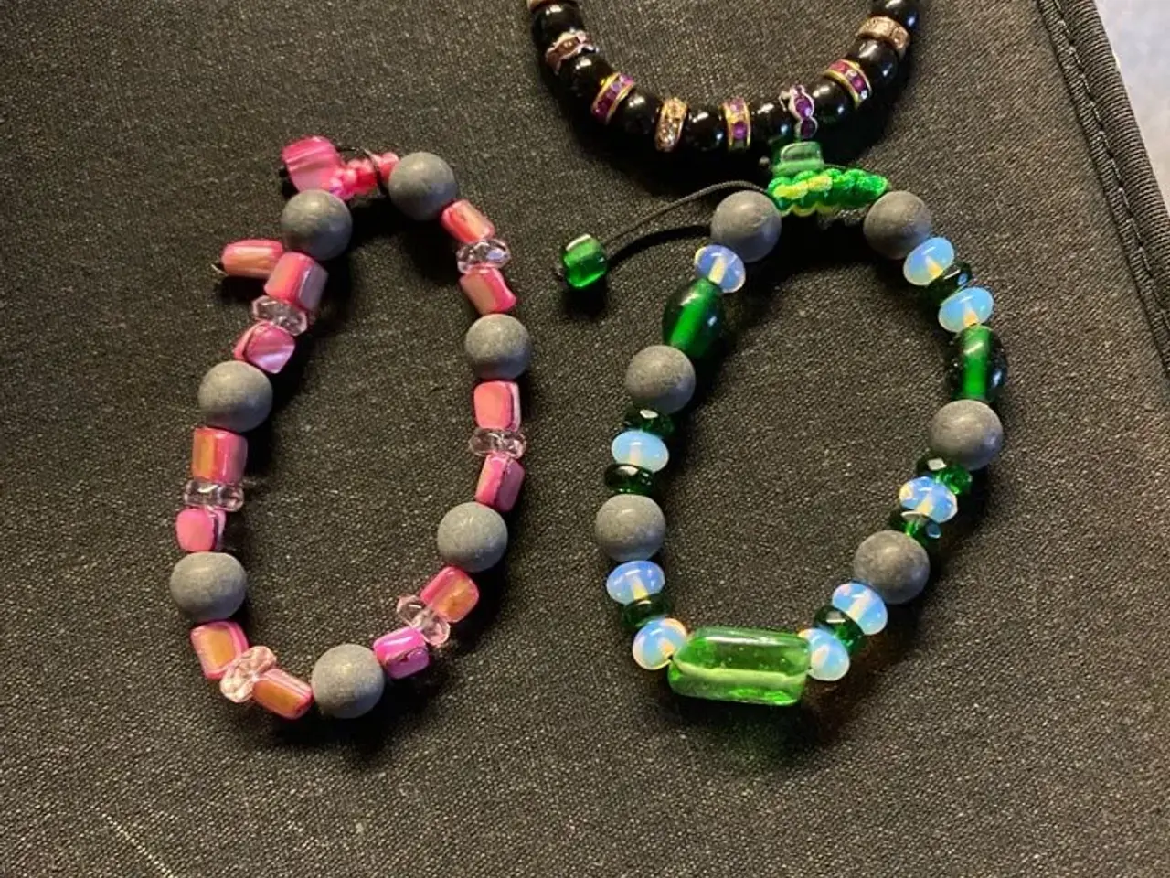 Billede 5 - Nye knyttede armbånd