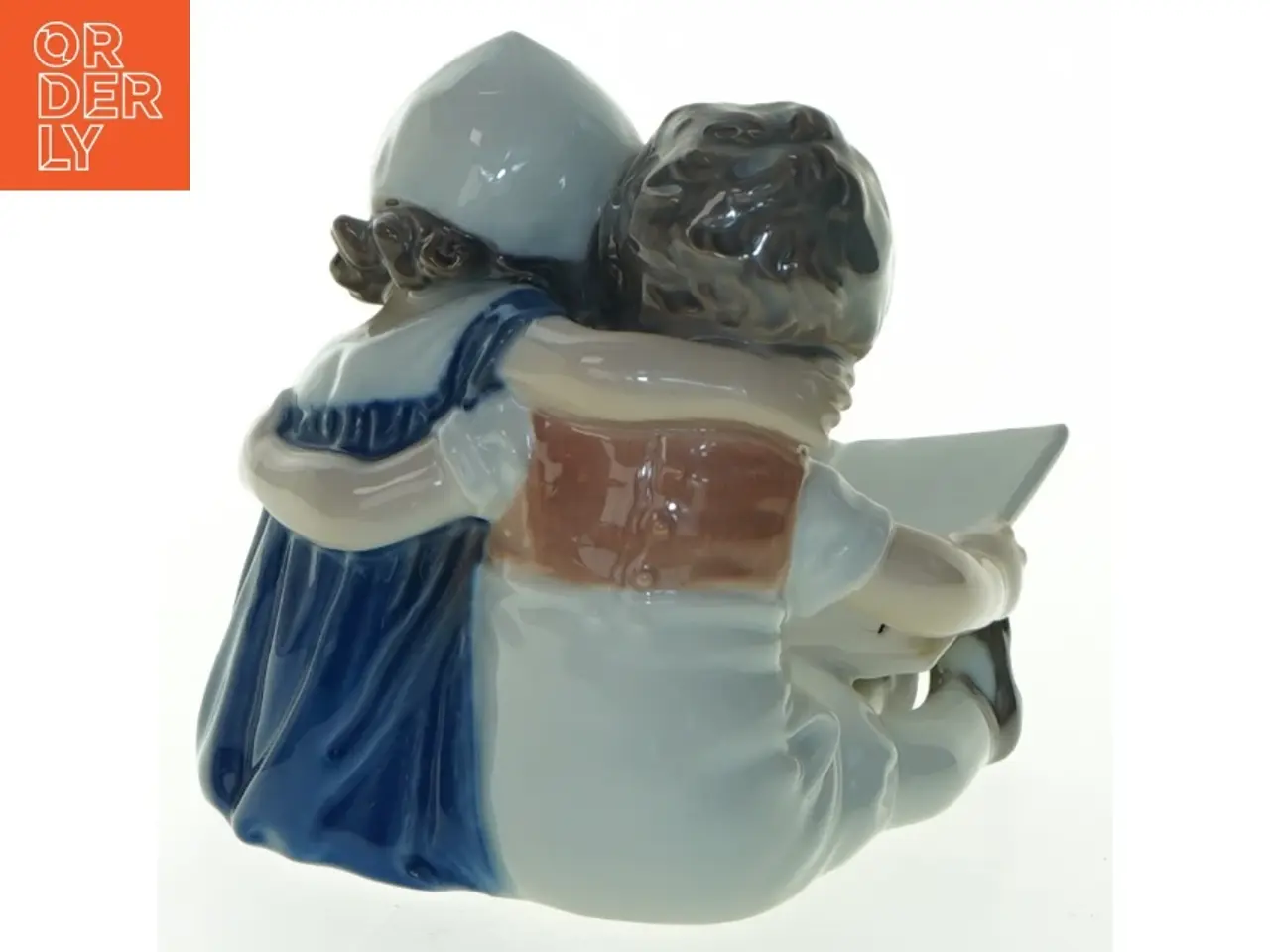Billede 5 - Porcelænsfigur af to børn fra B&G (str. 10x9 cm)