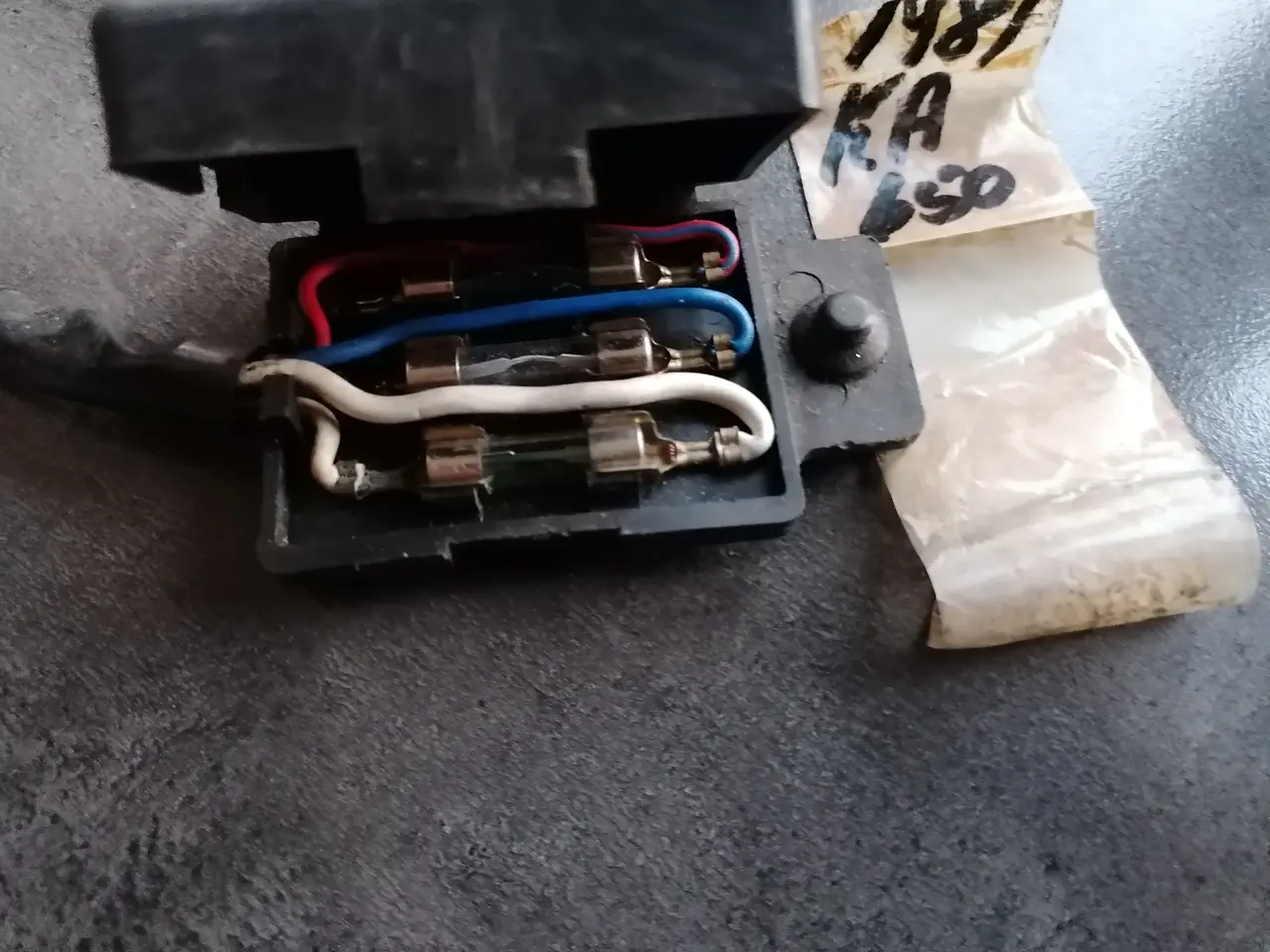 Billede 1 - Fuse Box til Kawasaki ( sikrings dåse) (Se %)