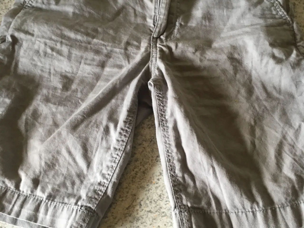 Billede 2 - Som ny Chino shorts str. 134/140 dreng