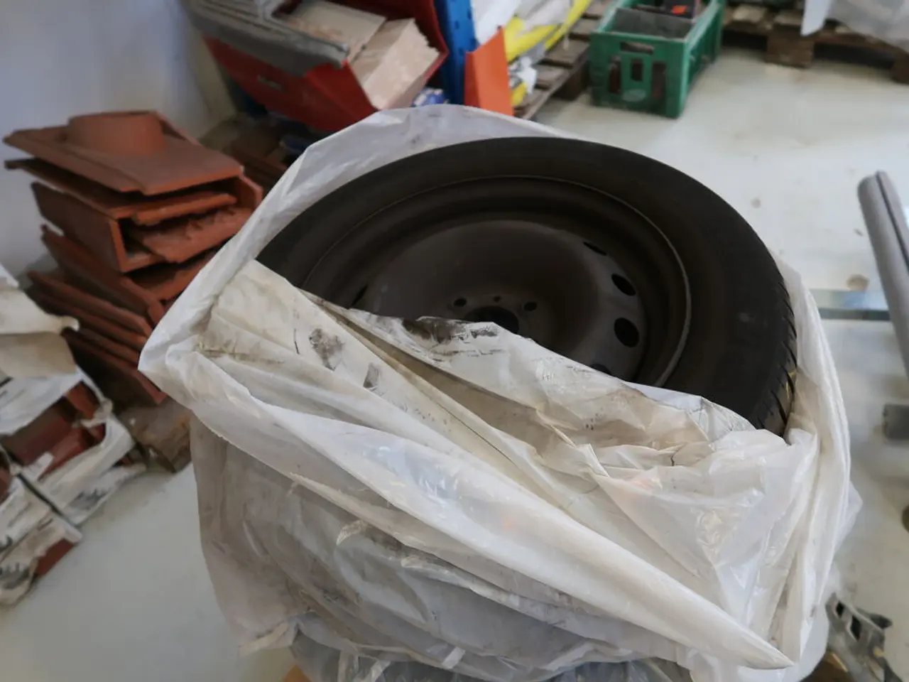 Billede 2 - 4 stk. fælge med dæk MICHELIN 175/65R14