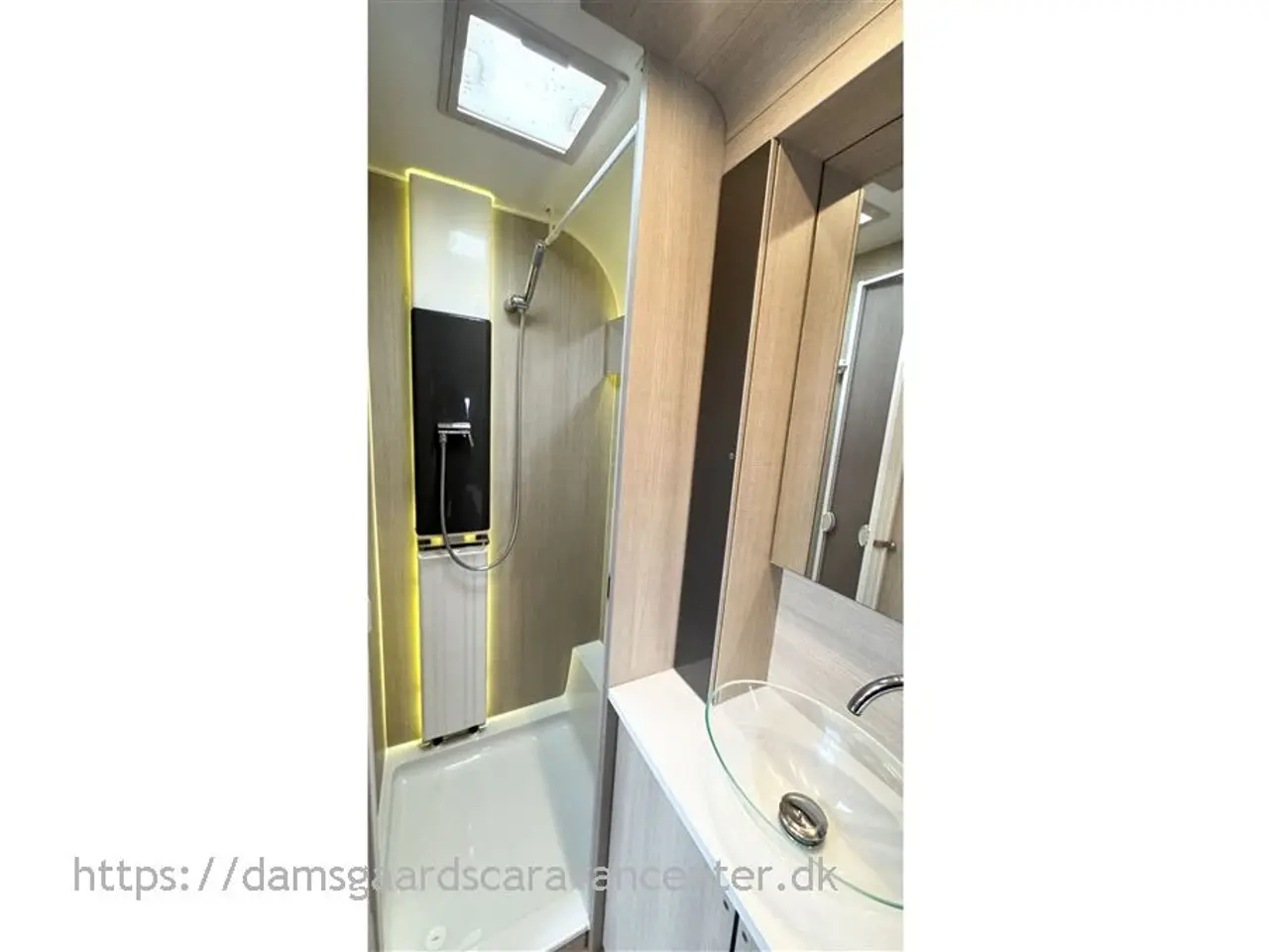 Billede 20 - 2015 - Adria Alpina 613 UT Alde Centralvarme Enkeltsenge-Alde-Gulvtemp.-Endebad-Mover
