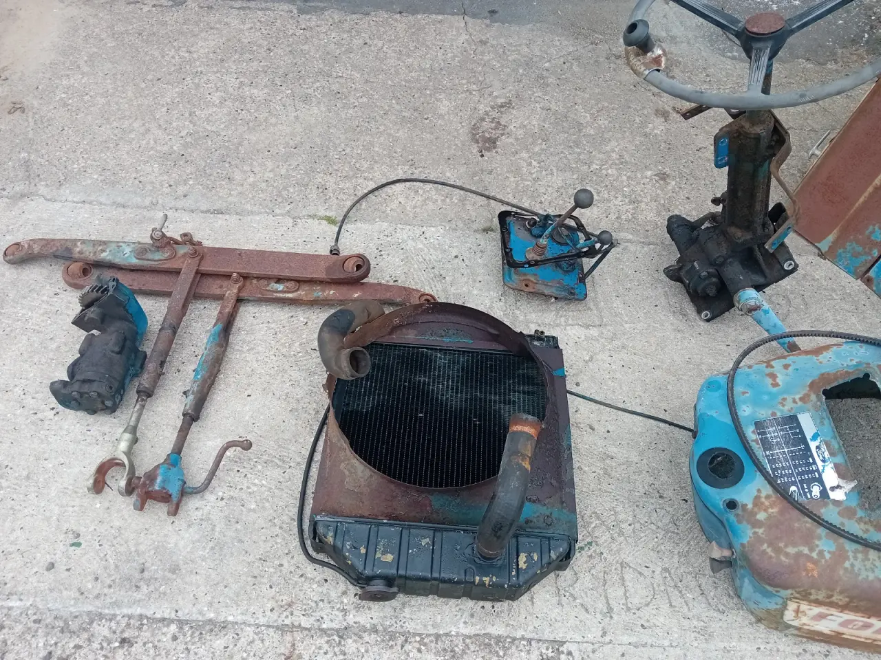 Billede 3 - Ford 3000 dele 