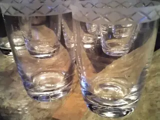 Ejby øl/vand glas 35 kr stk