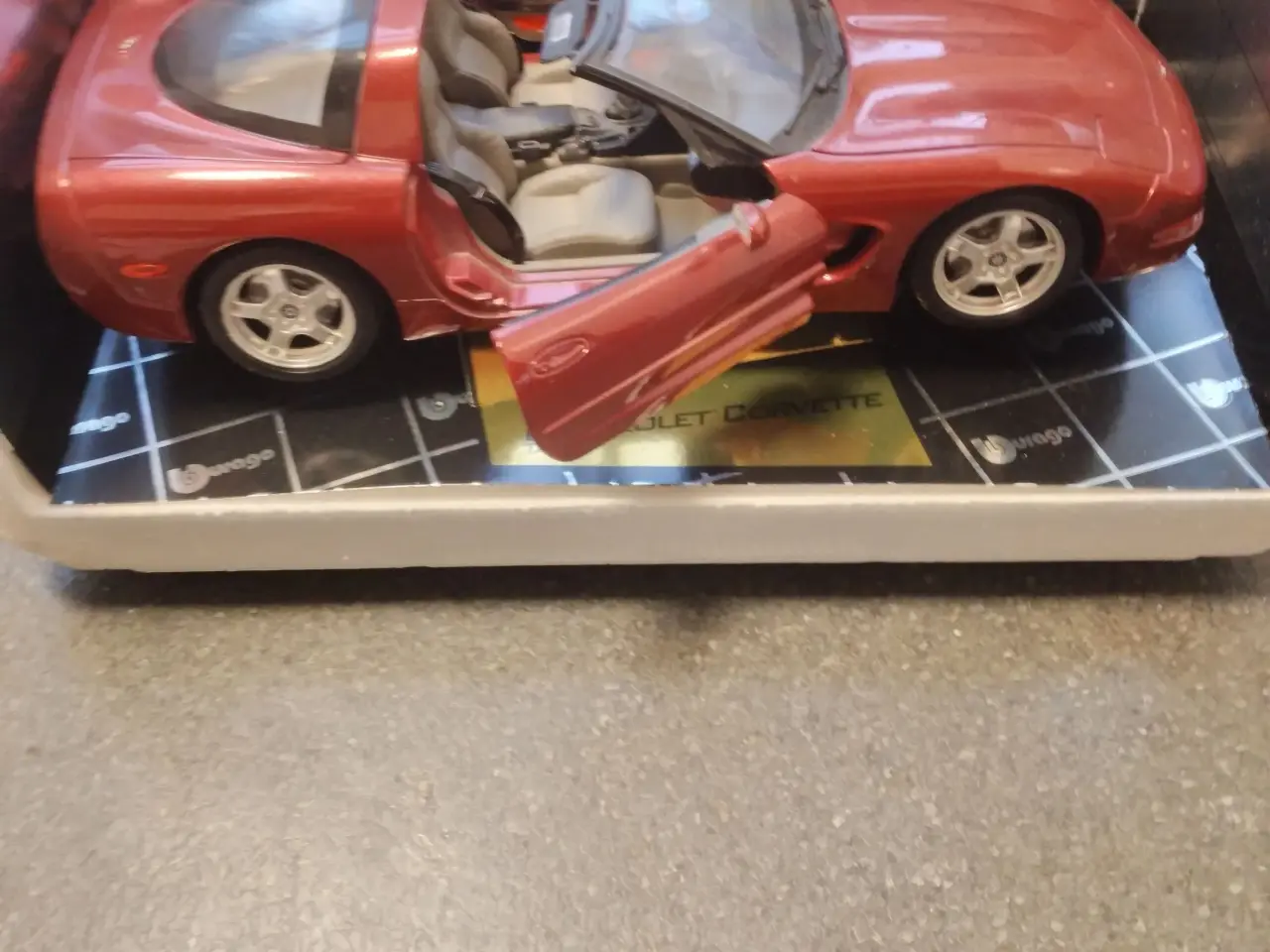 Billede 1 - Chevrolet Corvette Targa 1998 - modelbil 1:18