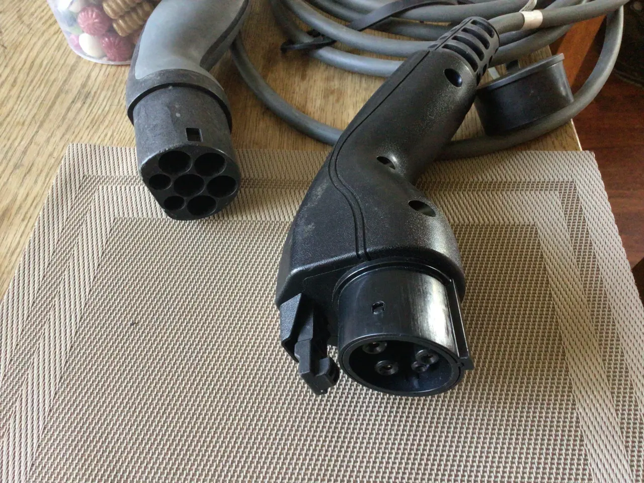 Billede 2 - Ladekabel til elbil passer til leaf/ion /imiev 