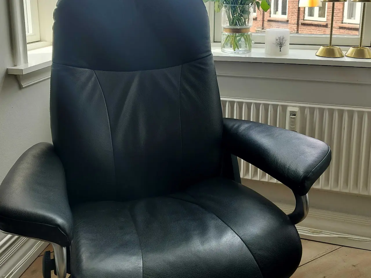 Billede 1 - Stressless lænestol i læder (Magic Signature Medi