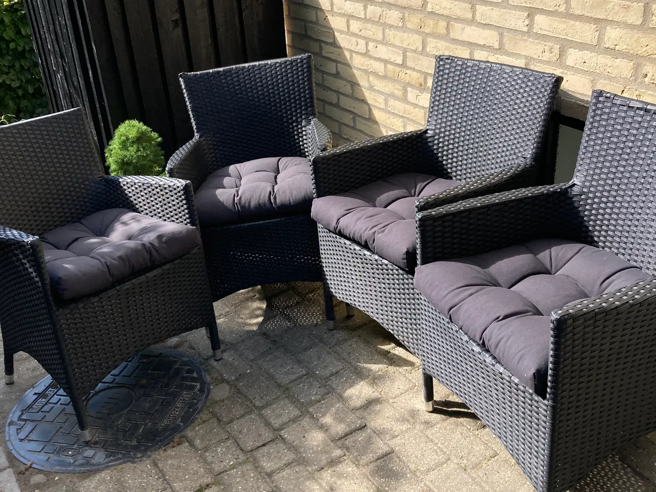 Billede 1 - Pæne og velholdte stole i polyrattan