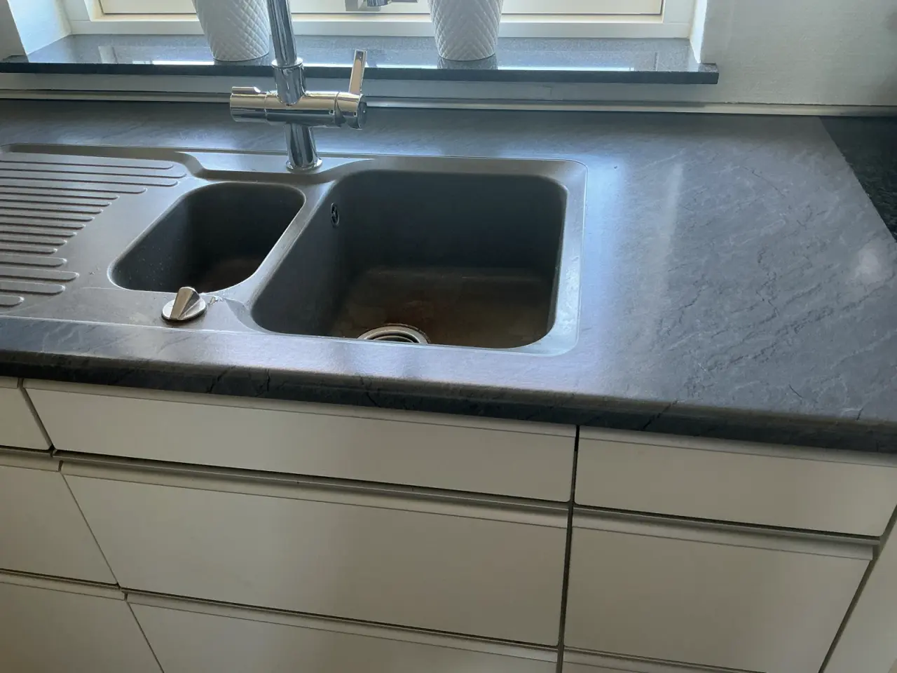 Billede 2 - Køkken bordplade m dobbeltvask