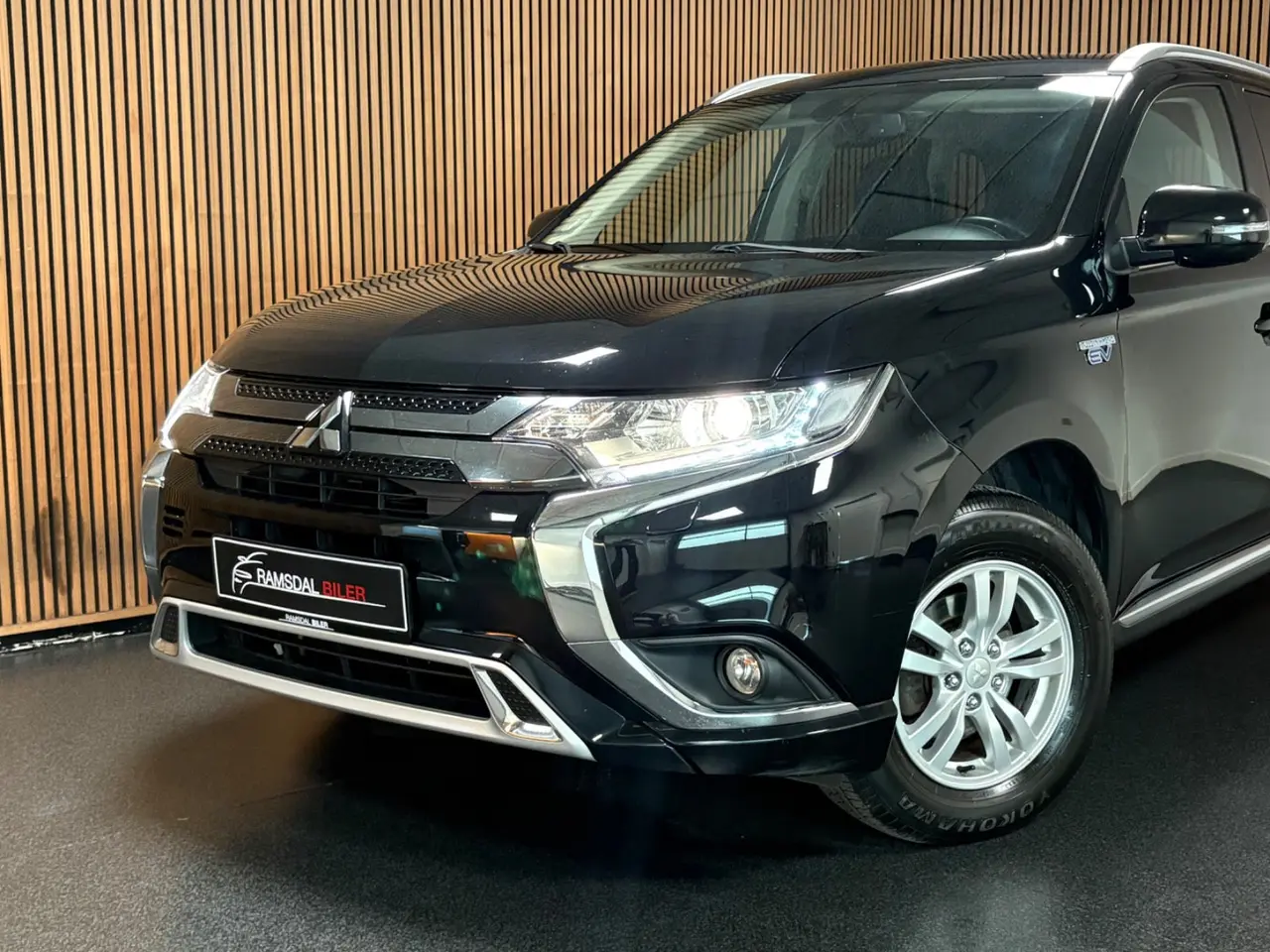 Billede 2 - Mitsubishi Outlander 2,4 PHEV Intense CVT 4WD