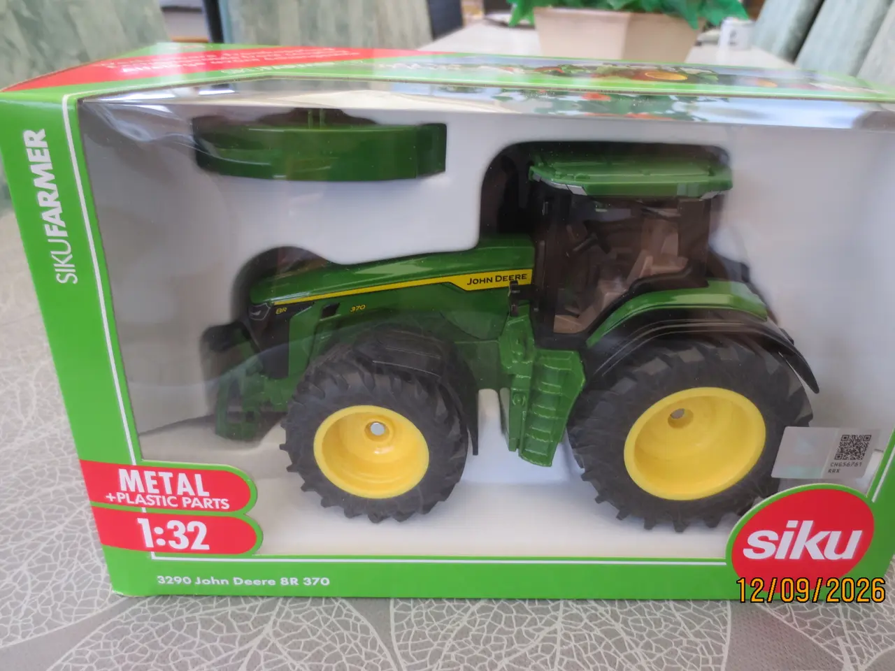 Billede 1 - 1 stk Ny Modeltraktor John Deere 8R 370