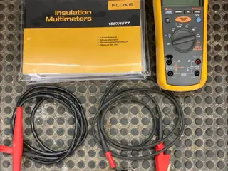 FLUKE 1587 Multimeter