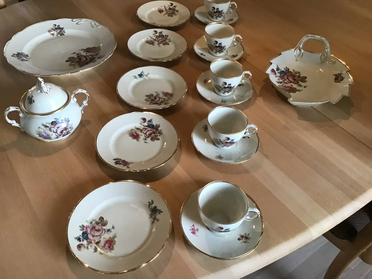 Billede 1 - Kaffestel Kjøbenhavns Porcelæn Maleri