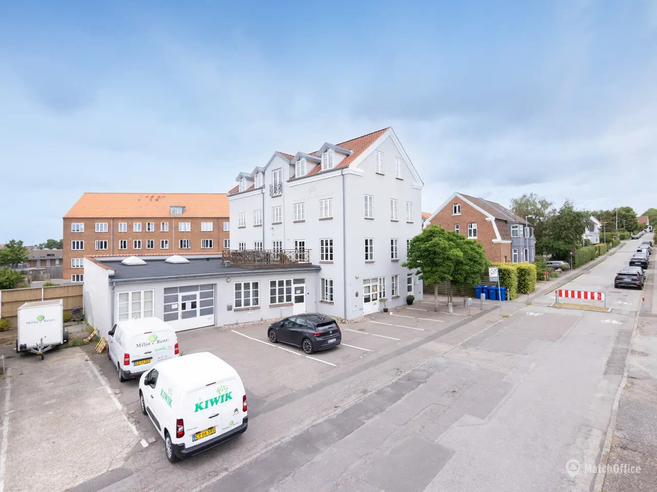 Billede 1 - Kontorlejemål i 3 etager