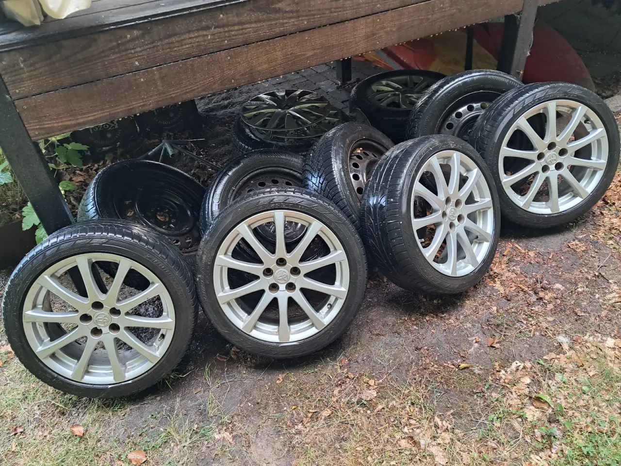 Billede 1 - 215/45/R17 Toyota Avensis fælge