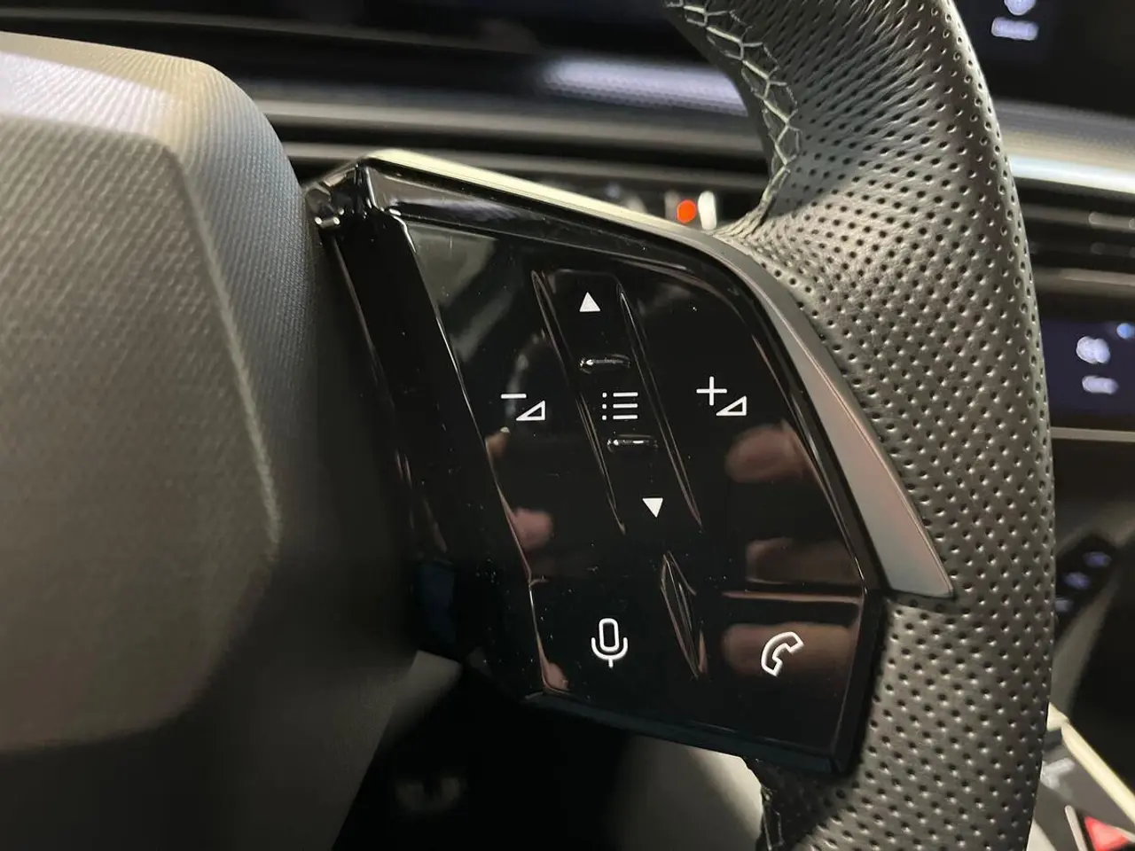 Billede 14 - Peugeot e-3008 77 GT