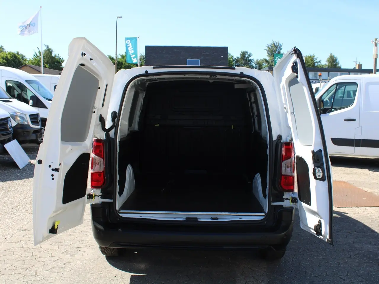 Billede 9 - Opel Combo 1,5 D 100 Enjoy L2V2