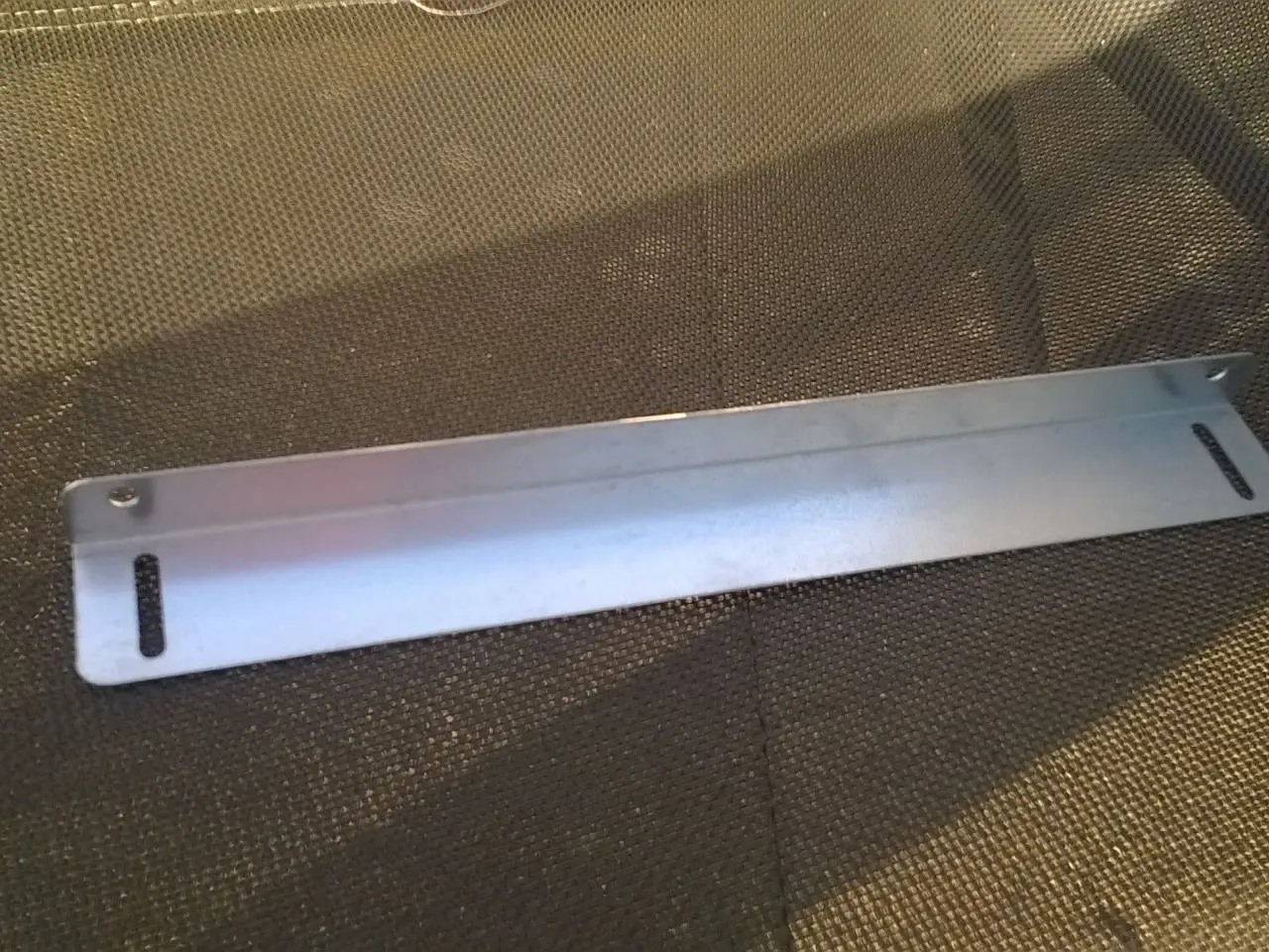Billede 1 - Vinkelbeslag (Elgalvaniseret)250x30x17x1mm