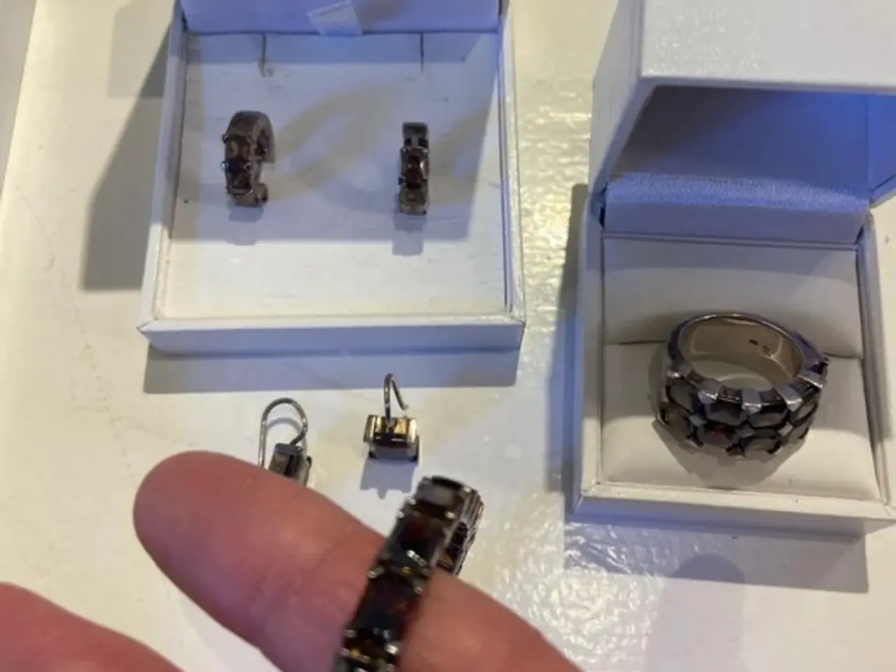 Billede 2 - Smykkesæt Thomas Sabo med brune sten