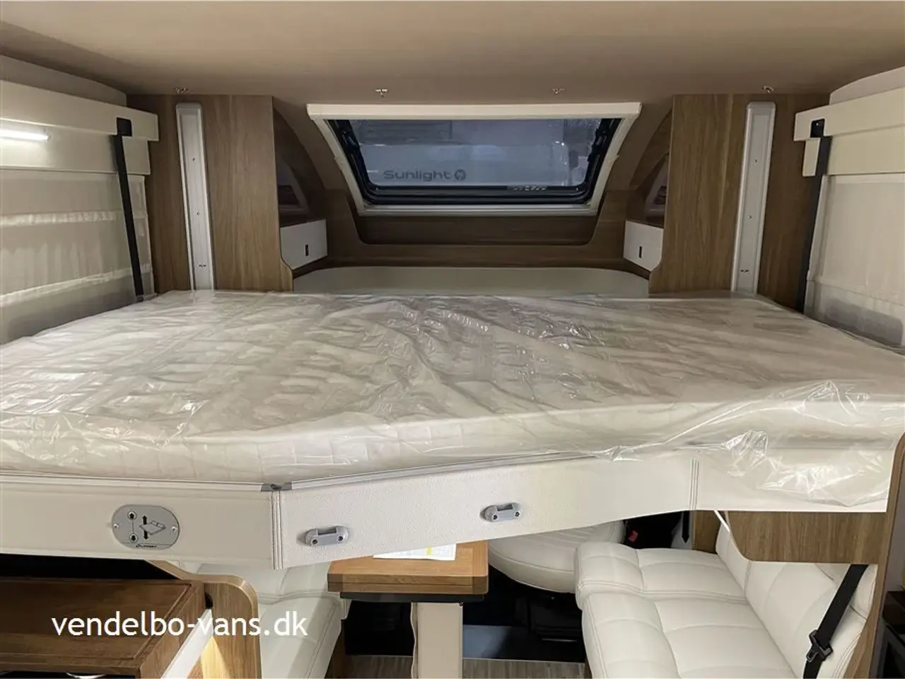 Billede 13 - 2025 - Mobilvetta Krosser 86 B Enkeltsenge - stor garage - sænkeseng - 180 HK - automatgear