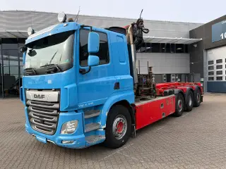 DAF CF520, Hejs-kran