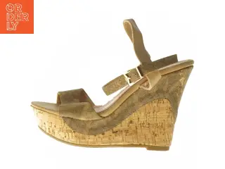 Sandaler med kilehæl (str. 37 )
