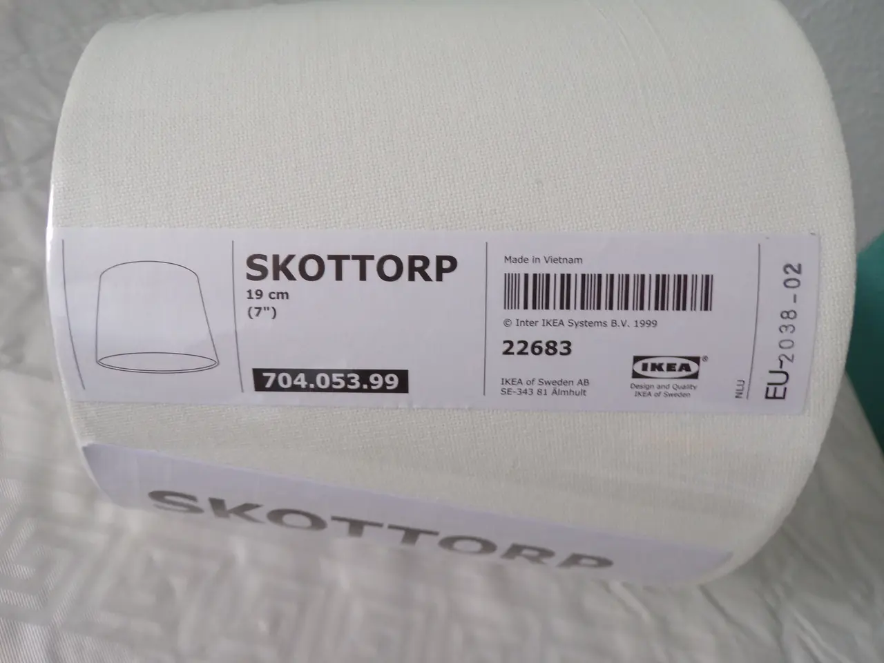 Billede 5 - 2 hvide Skottorp lampeskærme 19 cm fra IKEA